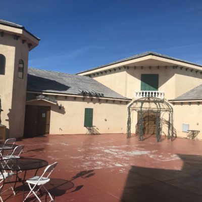 Sanders Winery-13-courtyard